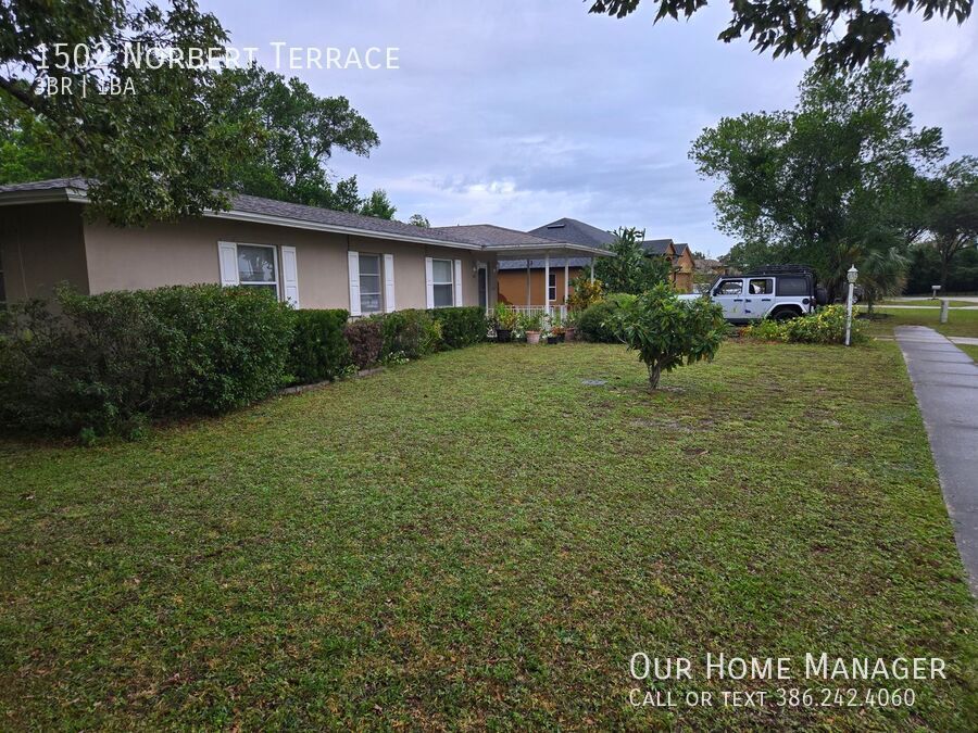 1502 Norbert Terrace in Deltona, FL - Foto de edificio