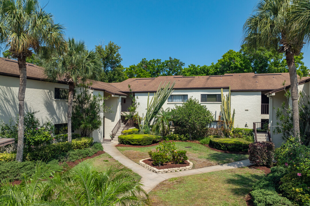 Forest Brook in Largo, FL - Building Photo