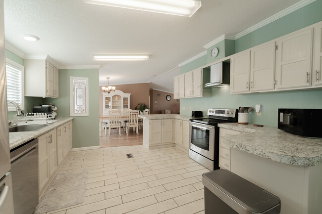 3 St Matthews Dr in Candler, NC - Building Photo - Building Photo