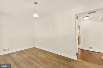 2736 Stephenson Ln NW in Washington, DC - Building Photo - Building Photo