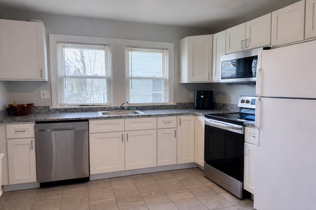 76 Prospect St, Unit 76 Prospect St Watertown in Watertown, MA - Building Photo - Building Photo