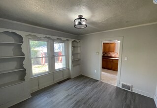 14005 Scioto Ave in East Cleveland, OH - Building Photo - Building Photo