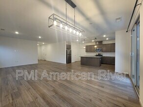 4033 Haflinger Wy in Roseville, CA - Building Photo - Building Photo