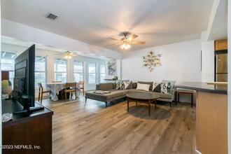 1632 Strand St in Neptune Beach, FL - Building Photo - Building Photo