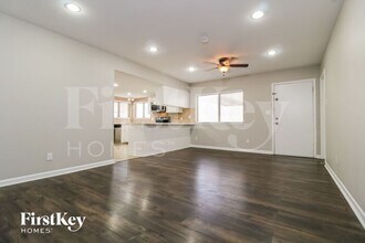 17824 N 57th Dr in Glendale, AZ - Building Photo - Building Photo