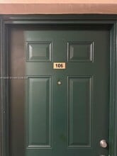 1015 NW 45th Ave in Miami, FL - Building Photo - Building Photo