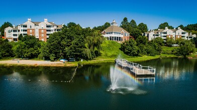 Lakeside Apartments in Charlottesville, VA - Foto de edificio - Building Photo