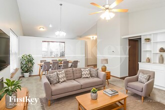 540 Buffalo Run Dr in Indianapolis, IN - Building Photo - Building Photo