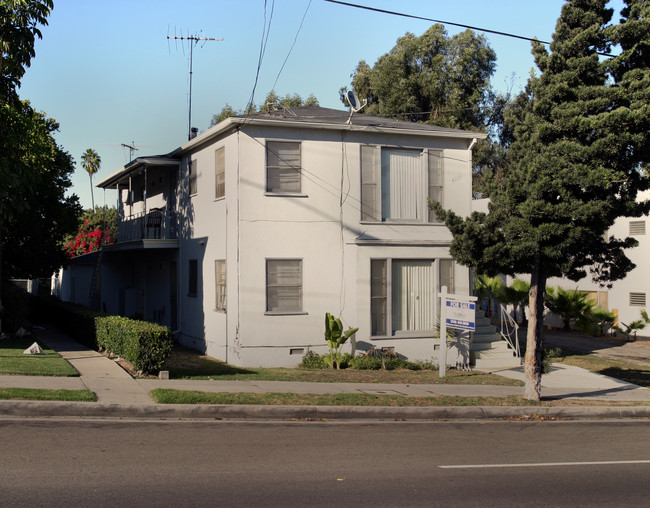 4229 W Slauson Ave in Los Angeles, CA - Foto de edificio - Building Photo