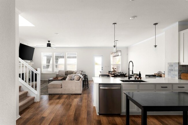 7810 Song Sparrow Dr. in Austin, TX - Building Photo - Building Photo