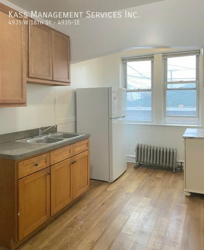 4935 W 18th St in Cicero, IL - Building Photo - Building Photo