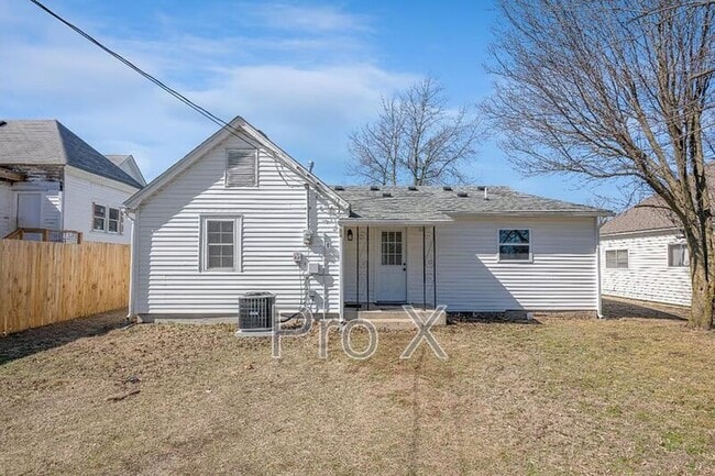 415 N Pennsylvania St in Webb City, MO - Building Photo - Building Photo