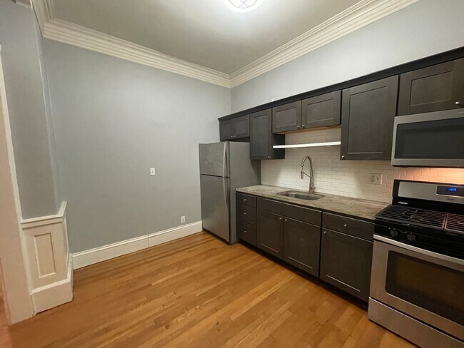 43 Lafayette Ave SE in Grand Rapids, MI - Building Photo - Building Photo