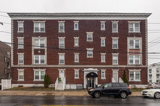 1599 Fairfield Ave in Bridgeport, CT - Building Photo - Building Photo