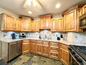 31 Tyne Dr in New Castle, DE - Foto de edificio - Building Photo