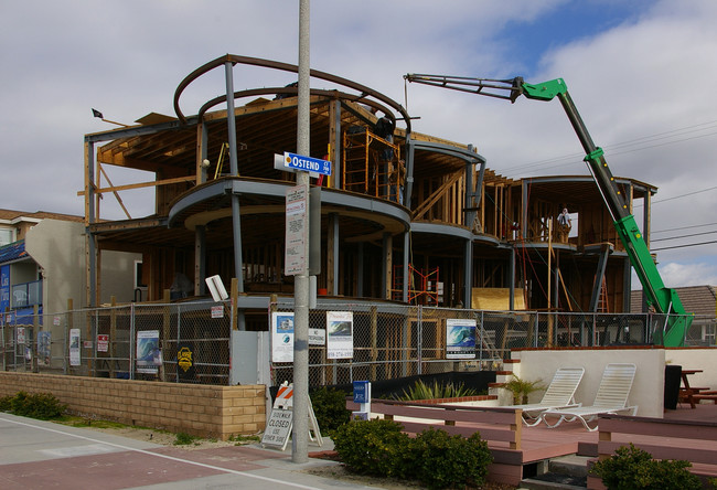 3671-3675 Ocean Front Walk in San Diego, CA - Building Photo - Building Photo