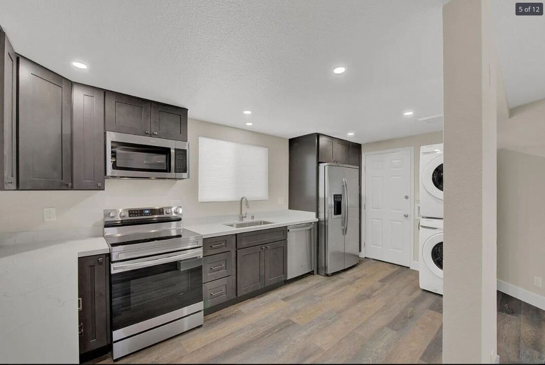 517 West St in Vacaville, CA - Building Photo