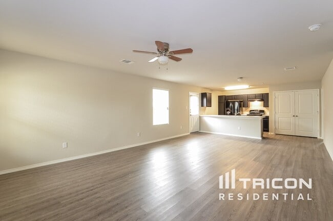 7422 Summer Blossom Ct in Converse, TX - Building Photo - Building Photo