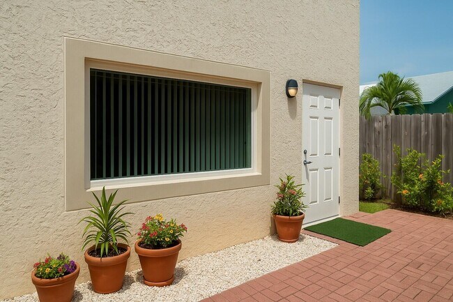 6410 N Dixie Hwy in Boca Raton, FL - Building Photo - Building Photo