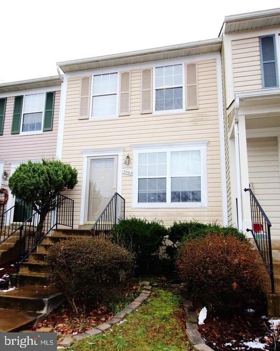 13569 Ruddy Duck Rd in Clifton, VA - Building Photo