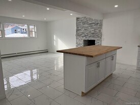 40 Hillside Ave in New Windsor, NY - Building Photo