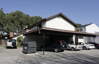 1024 W Pine St in Upland, CA - Building Photo