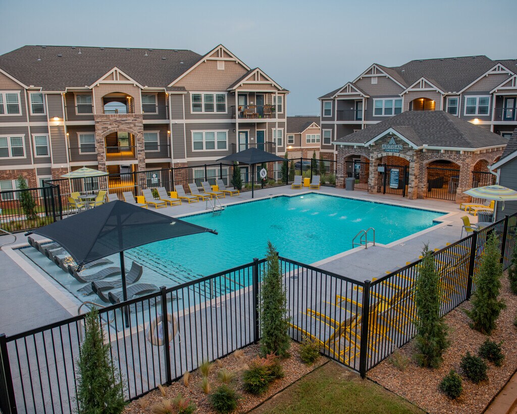 Center 301 Apartments in Belton, MO