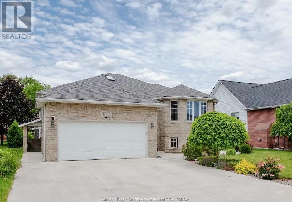 4316 Golfcourse Cres in Windsor, ON - Building Photo