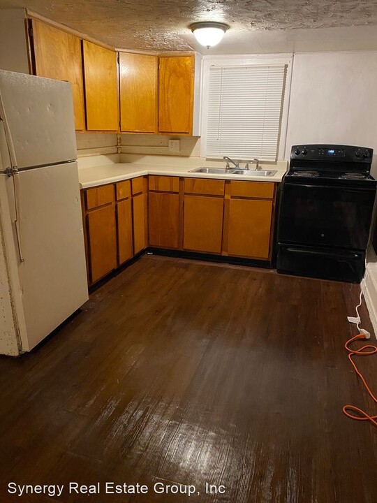 220 Brown Pl Photo