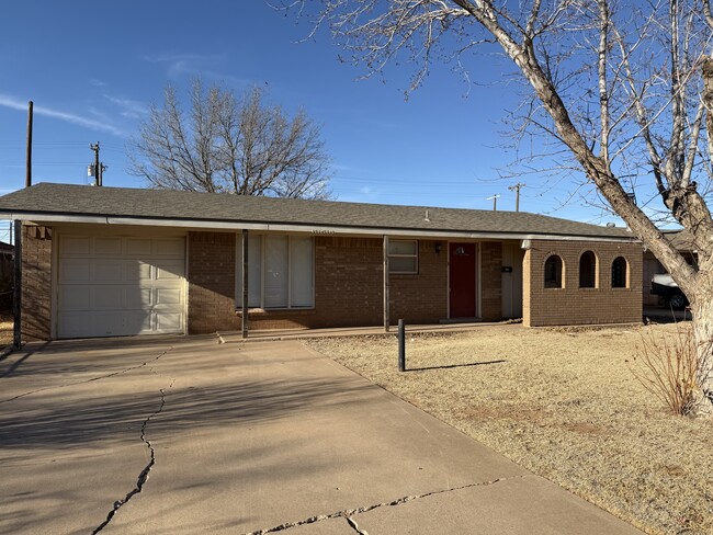 property at 5420 39th Dr