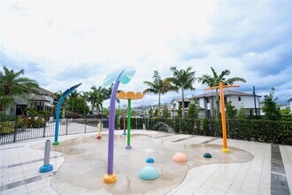 4700 NW 84th Ave in Doral, FL - Foto de edificio - Building Photo