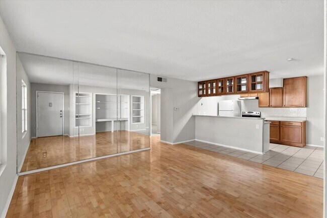 910 Duncan Ln in Austin, TX - Building Photo - Building Photo