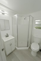 8520 SW 18th Ct in Davie, FL - Building Photo