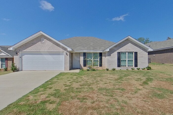 724 Park Ln in Prattville, AL - Building Photo