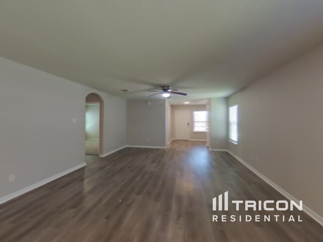 715 Wonderland Trail in New Braunfels, TX - Building Photo - Building Photo