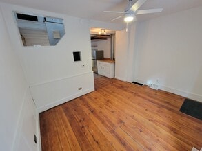 223 Mercer St in Philadelphia, PA - Building Photo - Building Photo