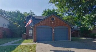 826 Gable Ave in Duncanville, TX - Building Photo