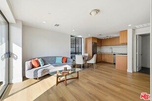 1822 Overland Ave in Los Angeles, CA - Building Photo