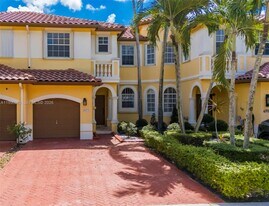 4977 SW 135th Way in Miramar, FL - Building Photo