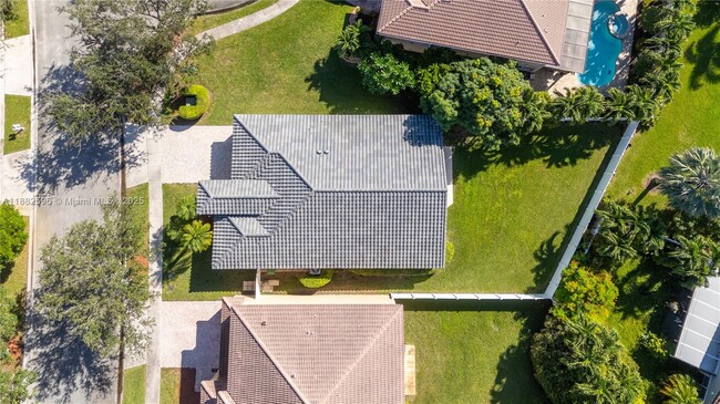 16762 NW 13th St in Pembroke Pines, FL - Building Photo - Building Photo