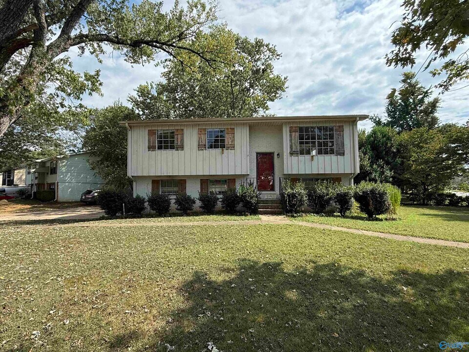 3319 Wilks Pl SW in Huntsville, AL - Foto de edificio