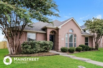 1039 Barrymore Ln in Duncanville, TX - Building Photo - Building Photo