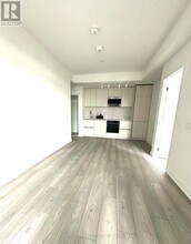 110 Broadway Ave in Toronto, ON - Building Photo - Building Photo