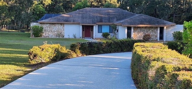 property at 1804 E Wheeler Rd