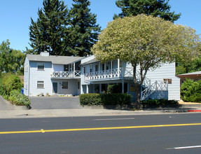 2131 Jefferson St in Napa, CA - Building Photo - Building Photo