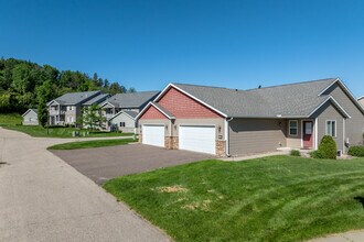 Prairie Park Apartments in Eau Claire, WI - Building Photo - Building Photo