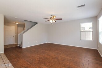 9429 W Jamestown Rd in Phoenix, AZ - Building Photo - Building Photo