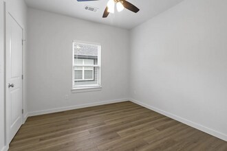 605 W Morton St in Denison, TX - Building Photo - Building Photo