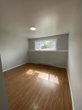 440 Raymond Ave in Bathurst, NB - Building Photo - Building Photo