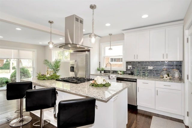 2055 Downey Rd in Homewood, IL - Building Photo - Building Photo